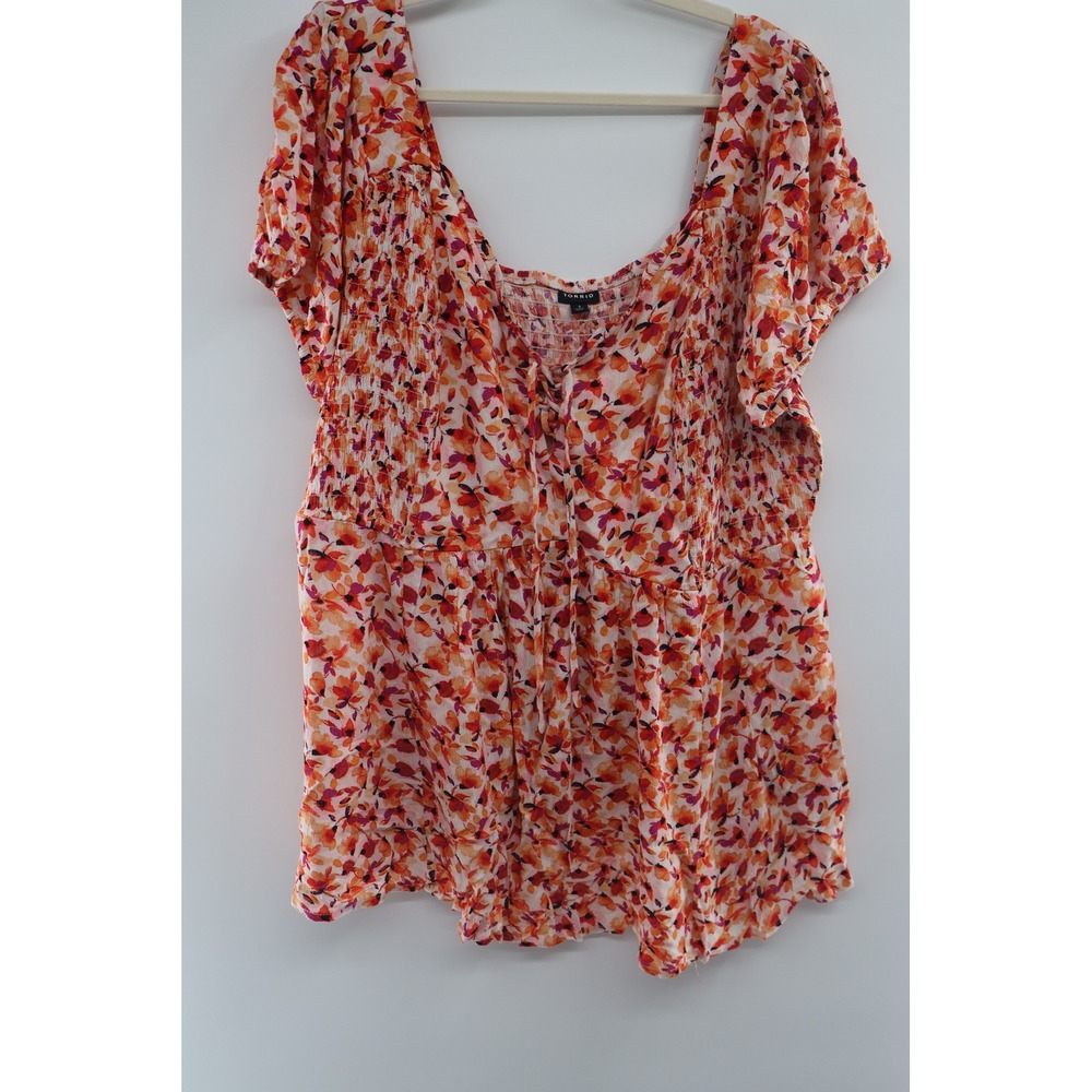 Torrid Size 3 Floral Boho Peasant Blouse Lace Up Smocked Top